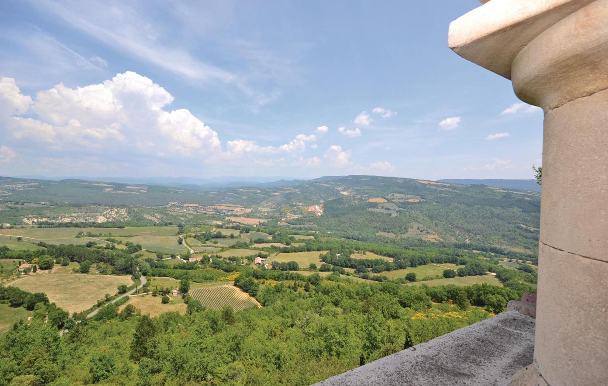 Stunning Home In Viens With House A Mountain View Εξωτερικό φωτογραφία